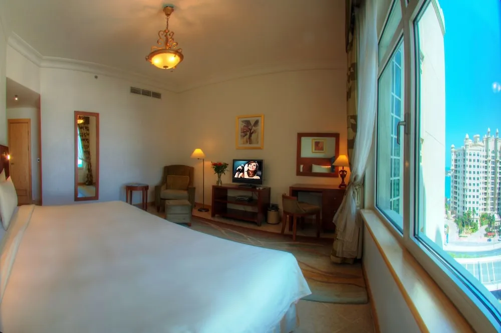 Apartment, 2 Bedrooms, Partial Sea View