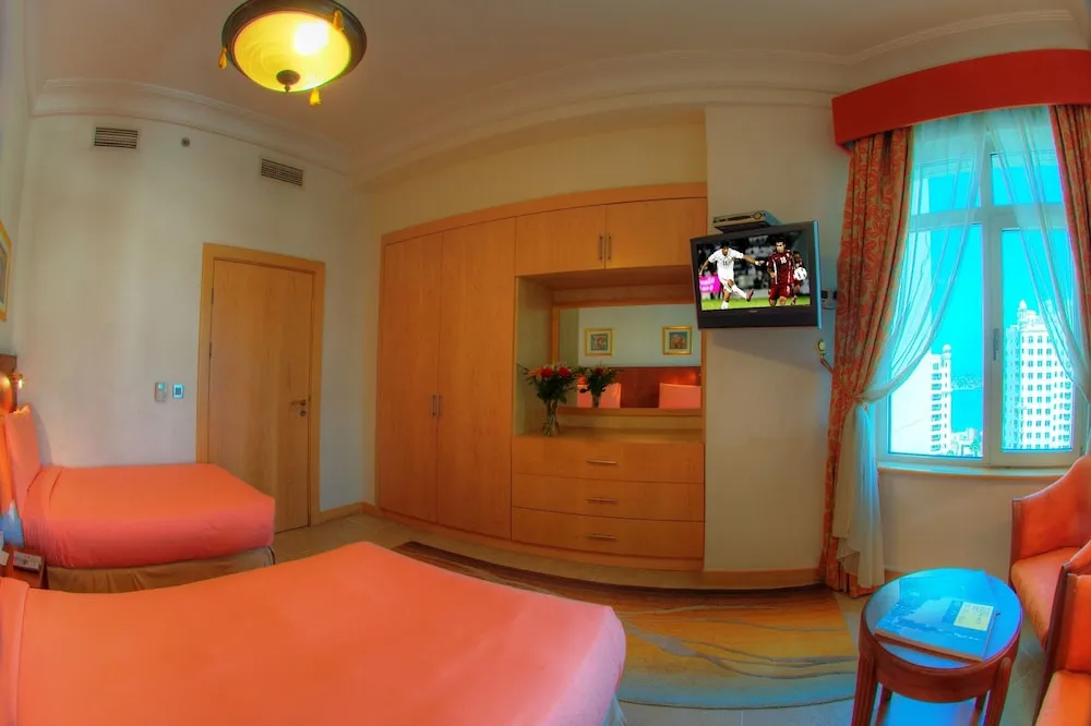 Apartment, 2 Bedrooms, Partial Sea View