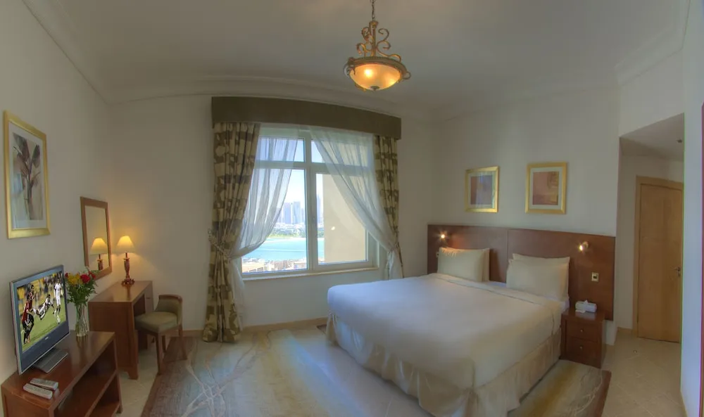 Two Bedroom Apartment Partial Sea View inclusive of 4 Beach Access