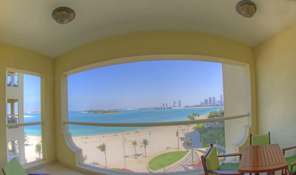 One bedroom Apartment Sea View inclusive of 2 Beach Access
