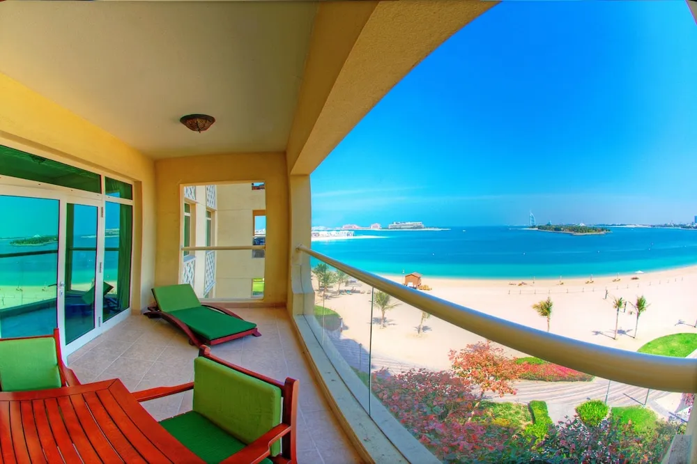 One bedroom Apartment Sea View inclusive of 2 Beach Access