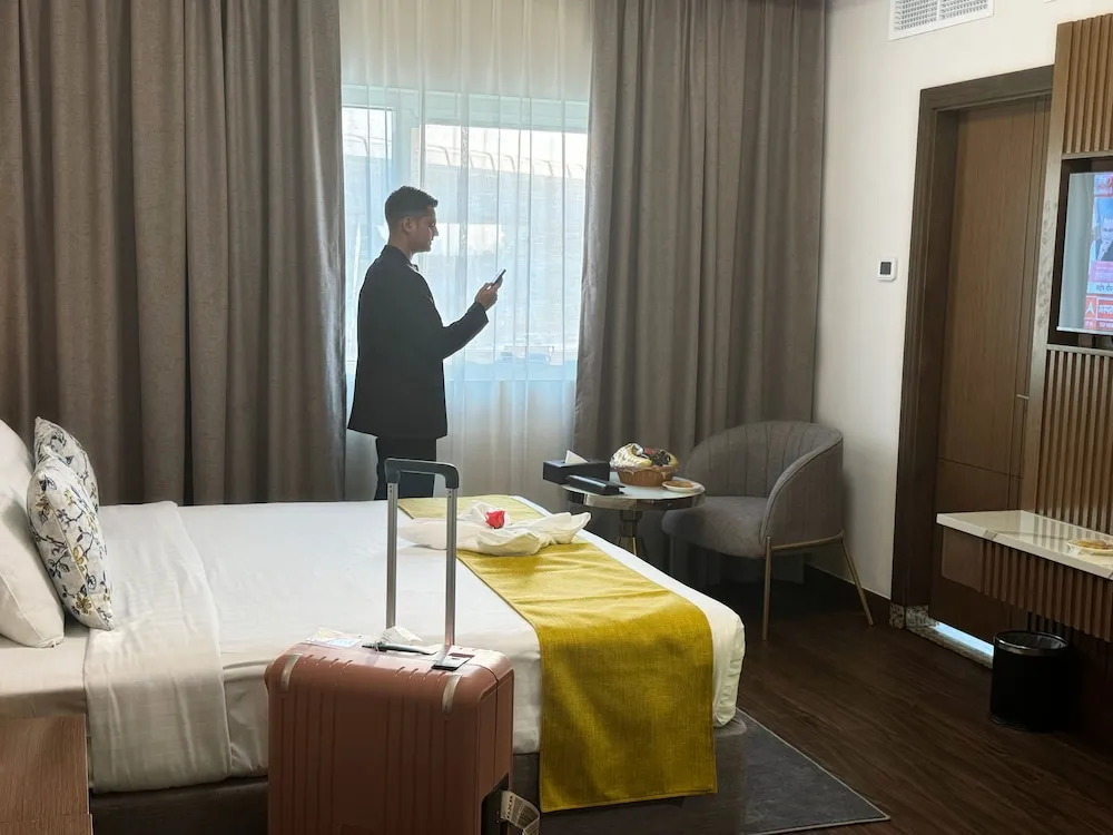 Deluxe Tek Büyük Yataklı Oda