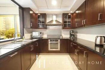 LUX The Downtown Blvd Suite