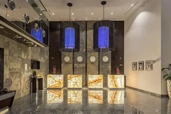 The First Collection Marina Hotel