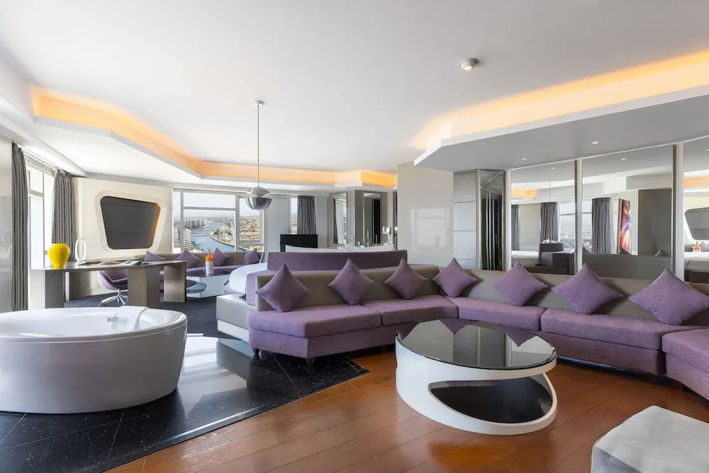 Luxury Süit (Round Bed Valor Suite)