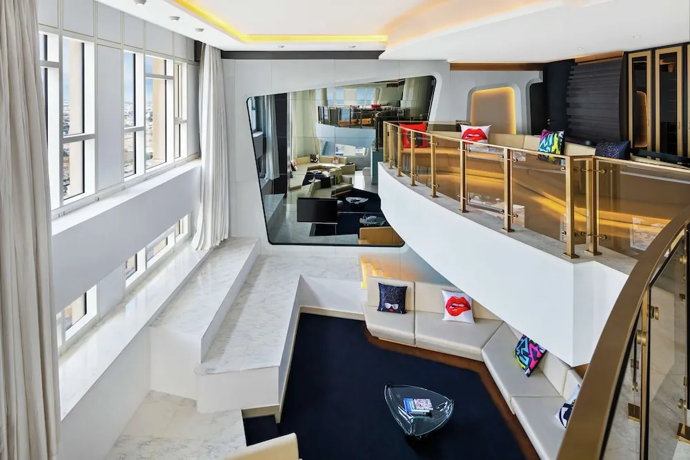 Villa, 2 Yatak Odası (Sky, 1 King & 1 Round Bed)