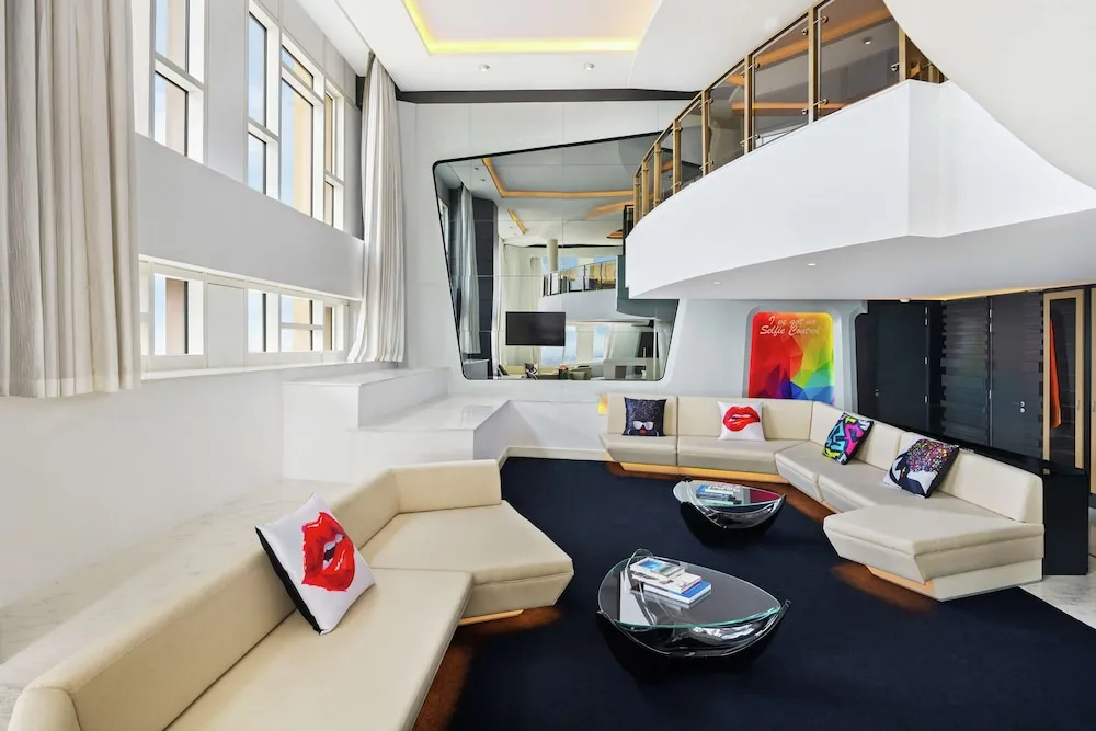 Villa, 2 Yatak Odası (Sky, 1 King & 1 Round Bed)
