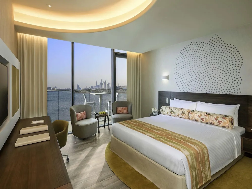 Deluxe Süit, 1 Yatak Odası, Balkon, Kısmi Deniz Manzaralı (Club Lounge Access)