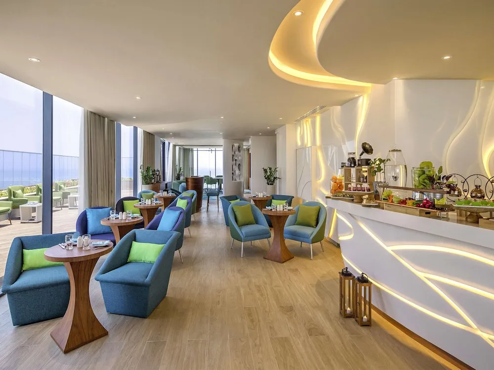 Premium Süit, 1 Yatak Odası, Balkon (Palm Sea View and Club Lounge Access)