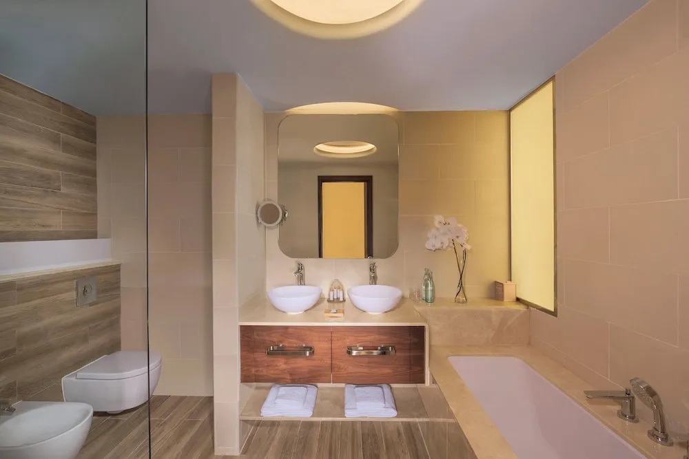 Deluxe Room with Balcony