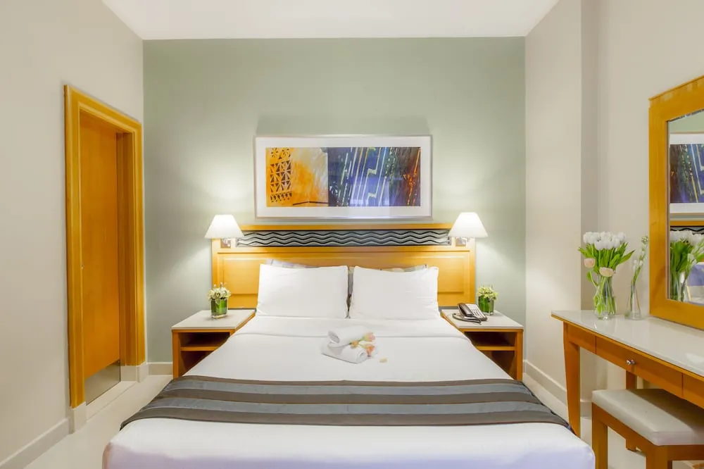 One Bedroom Apartment - Golden Sands 3