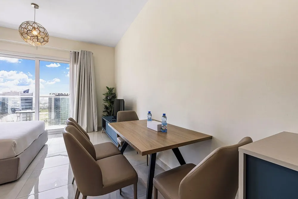 Deluxe Studio with Kitchen and Balcony