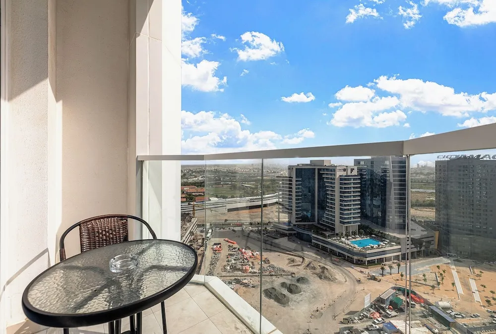 Deluxe Studio with Kitchen and Balcony