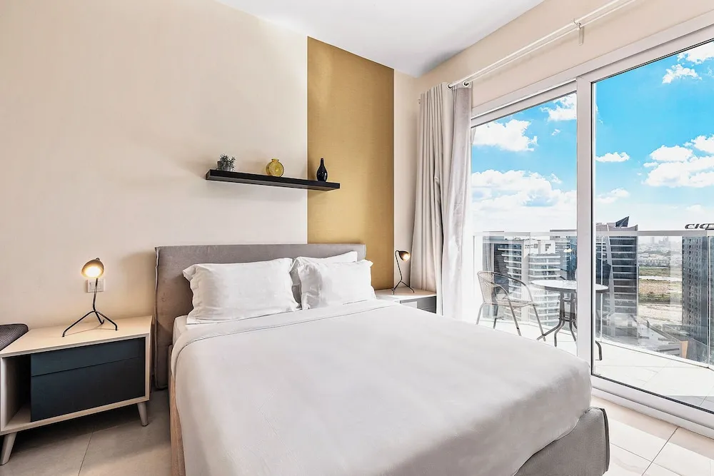 Deluxe Studio with Kitchen and Balcony