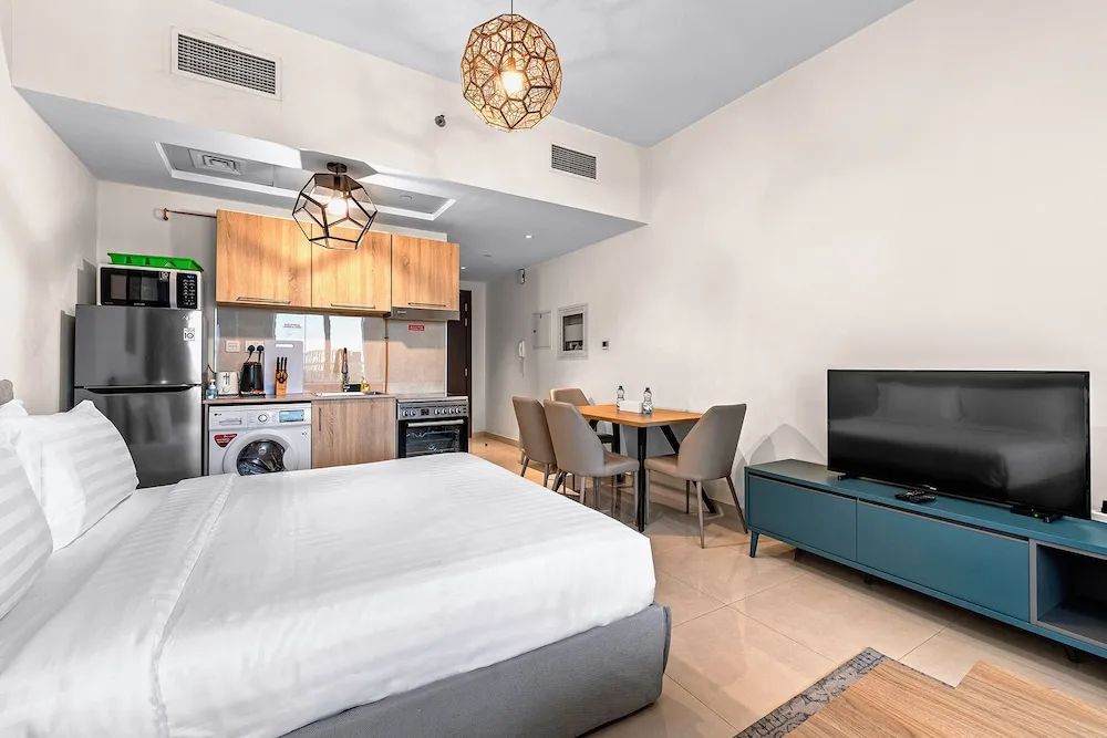 Studio with Kitchen & Balcony