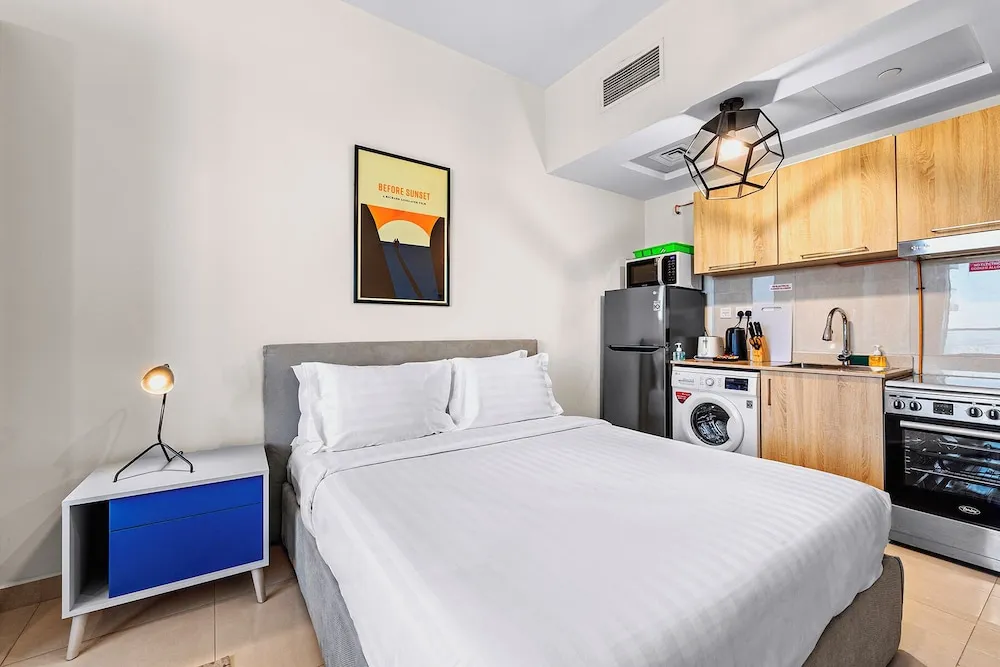 Studio with Kitchen & Balcony