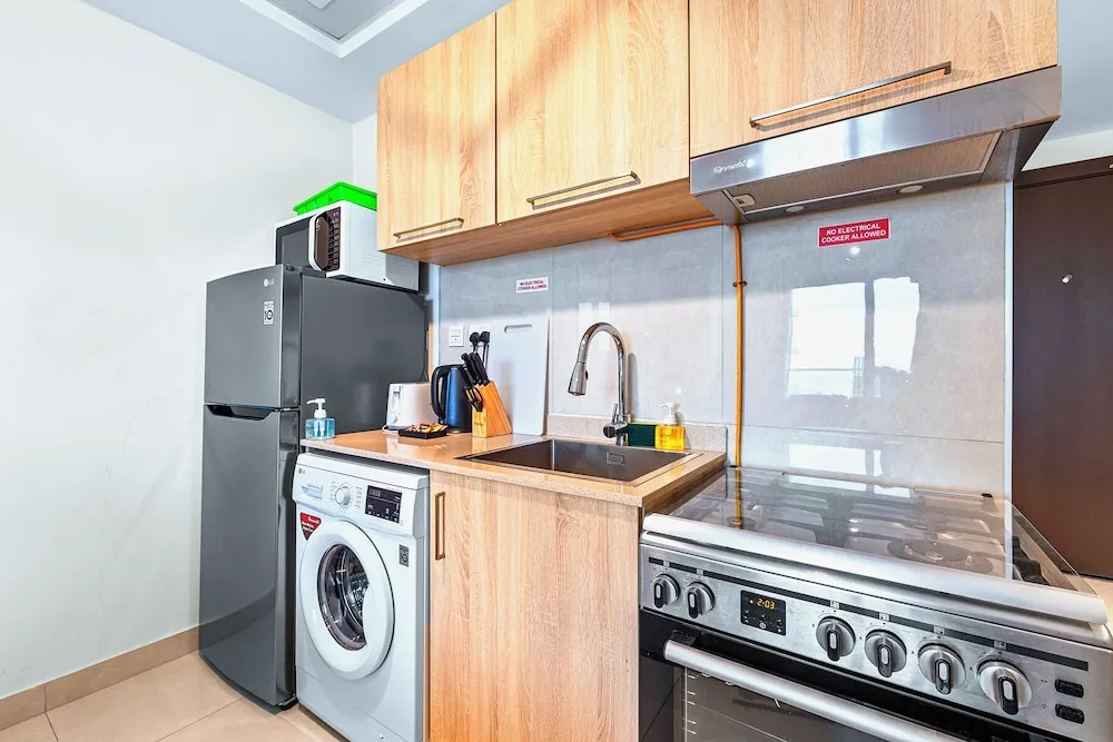 Studio with Kitchen & Balcony