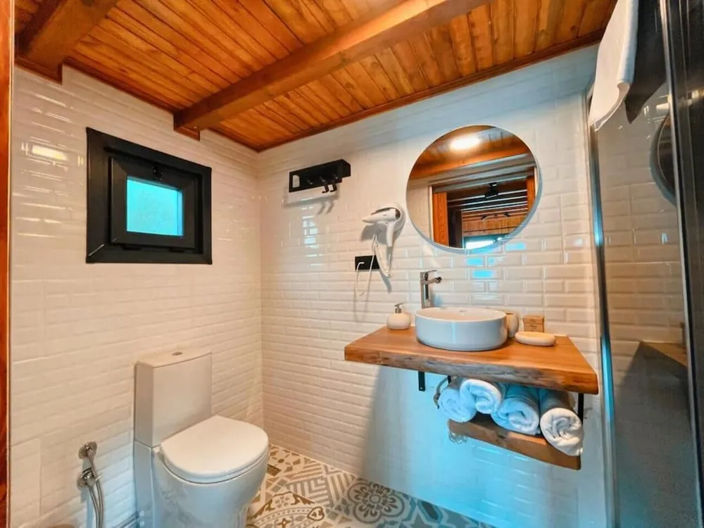 Deluxe Bungalov, Göl Manzaralı
