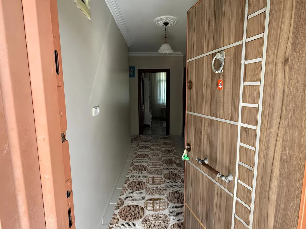Apart Daire, 3 Yatak Odası, Balkon, Bahçe Manzaralı