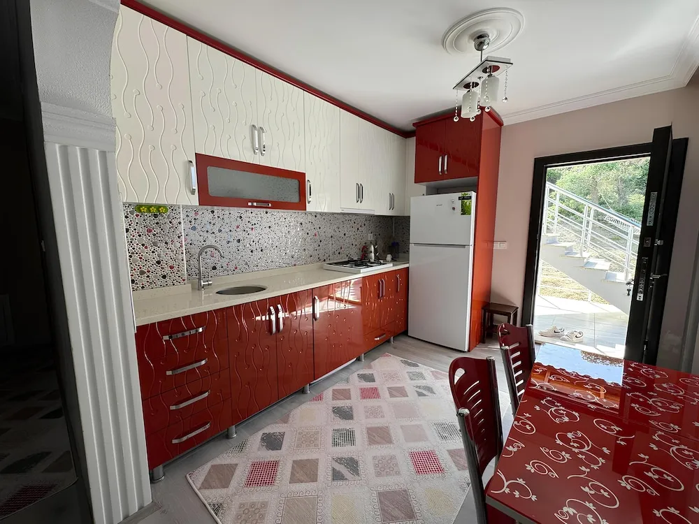 Apart Daire, Balkon, Bahçe Manzaralı