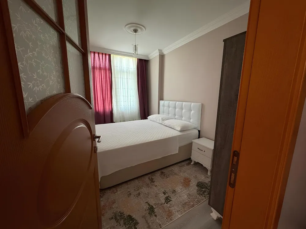 Apart Daire, Balkon, Bahçe Manzaralı