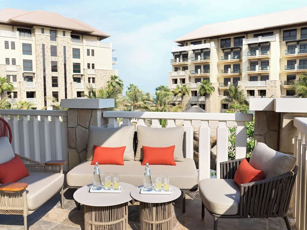 Signature Suite, 1 King Bed with Sofa bed, Resort View (1 bedroom - Palm), Adults Only