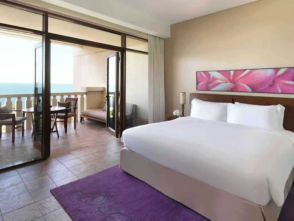 Club Süit, 2 Yatak Odası, Business Dinlenme Salonu Kullanımı, Deniz Manzaralı (Opera)