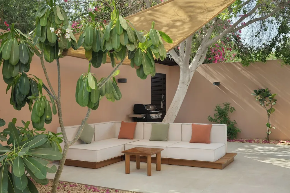 Al Waha Family Villa with Private Pool