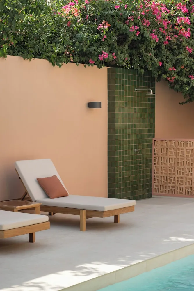 Al Waha Family Villa with Private Pool