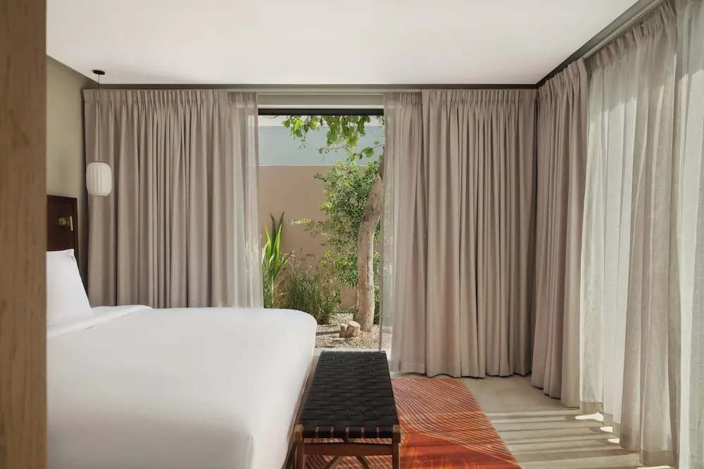 Al Waha Family Villa with Private Pool
