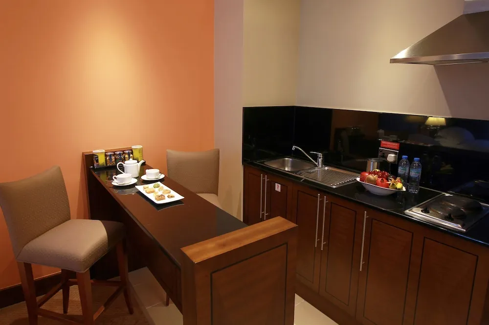 Standard Oda, 1 En Büyük (King) Boy Yatak (Classic Studio King)