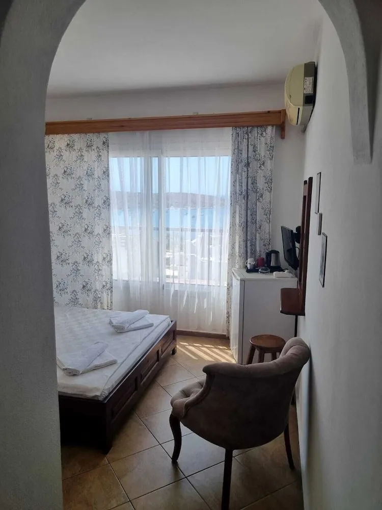 Tek Büyük Yataklı Oda, Deniz Manzaralı