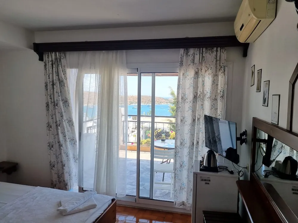 Comfort Tek Büyük Yataklı Oda, Balkon/Veranda, Deniz Manzaralı
