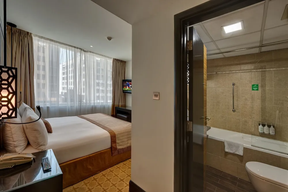 Süit, 2 Yatak Odası, Şehir Manzaralı (Bath/Shower Combo)