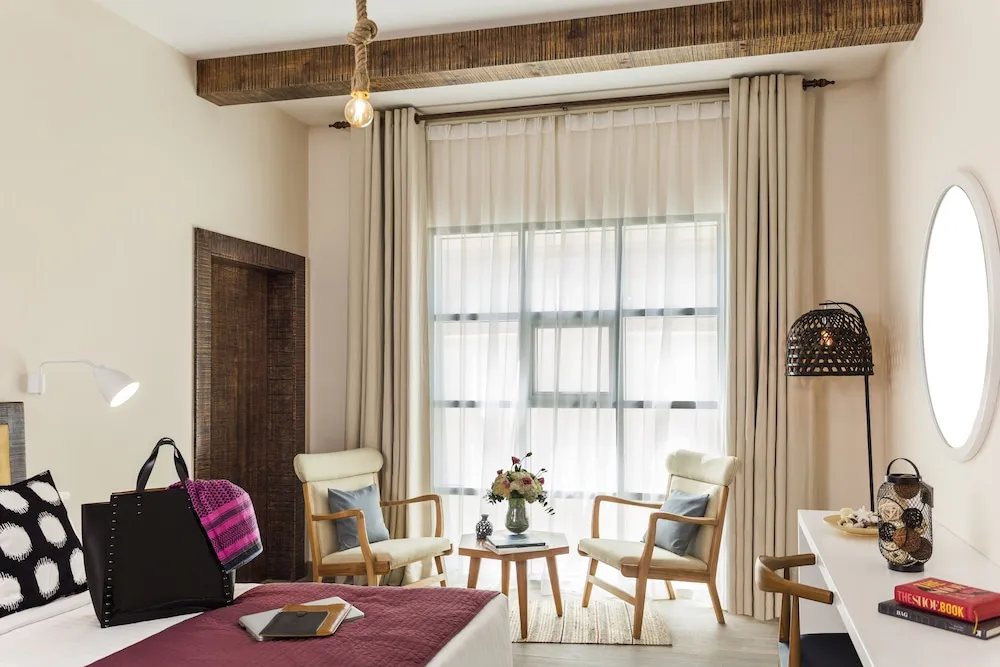 Gallery Tek Büyük Yataklı Oda, 1 Büyük (Queen) Boy Yatak