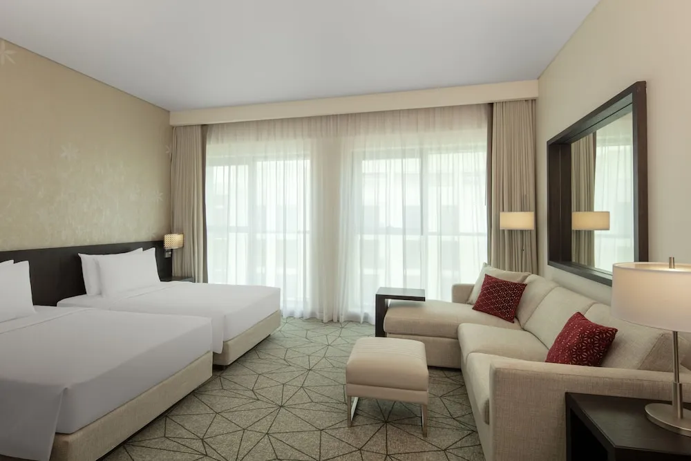 Oda, Havuz Manzaralı (2 Twin Beds and 1 Sofabed)