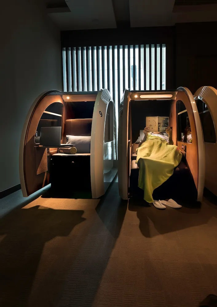 Single Igloo Pod, 10 Hour Day/Evening Stay from 13:00-23:00 hrs (1pm-11pm), No Bathroom
