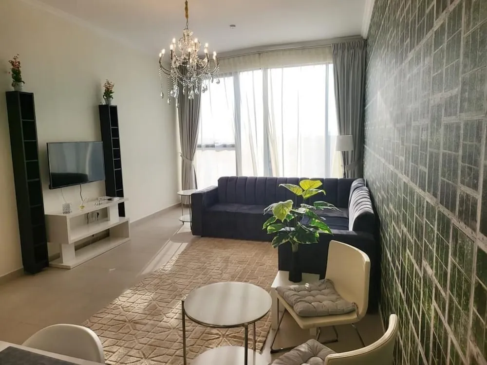 411 Furnished Apartment