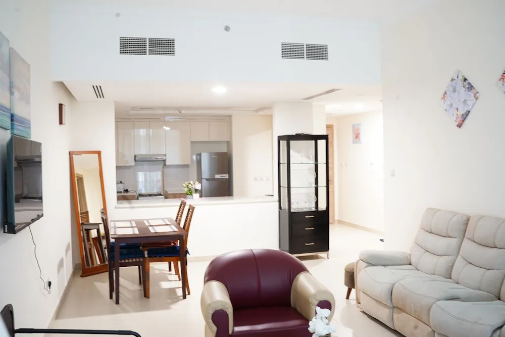 315 Fully Furnished 1BHK Apartment
