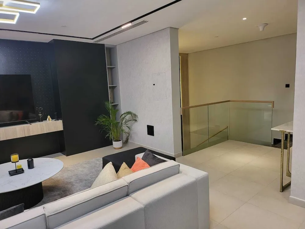 Luxurious 5BHK Duplex Suite