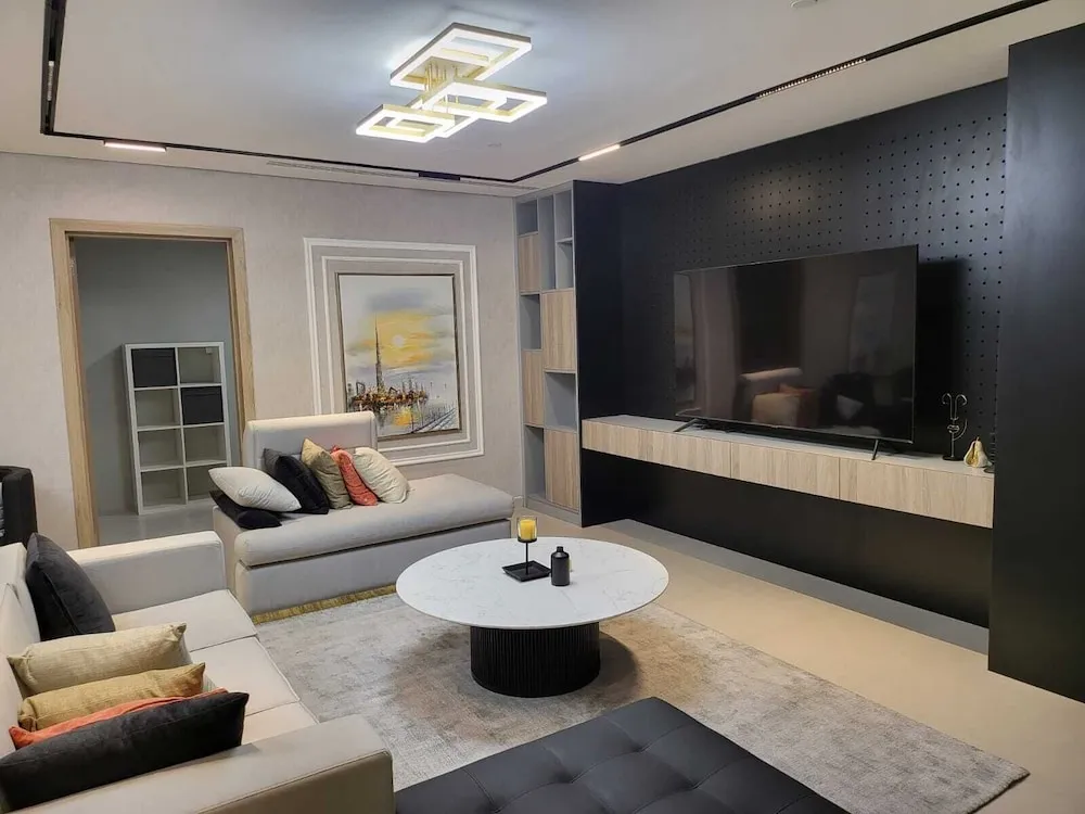 Luxurious 5BHK Duplex Suite