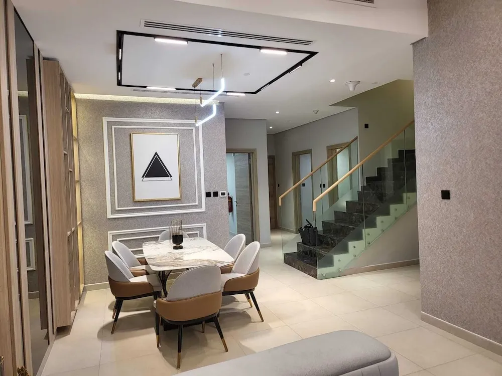 Luxurious 5BHK Duplex Suite