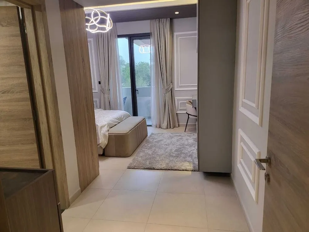 Luxurious 5BHK Duplex Suite