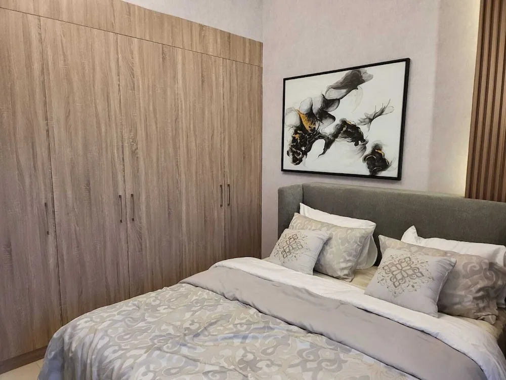 Luxurious 5BHK Duplex Suite