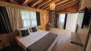 Perast Garden Hotel