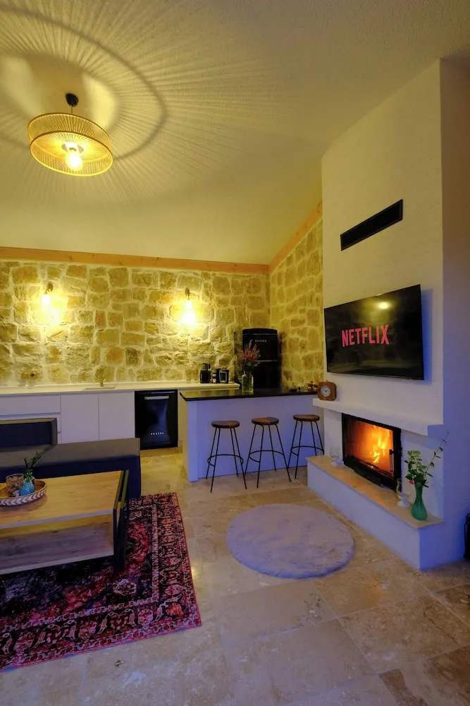Deluxe Dört Kişilik Oda, Bahçe Manzaralı