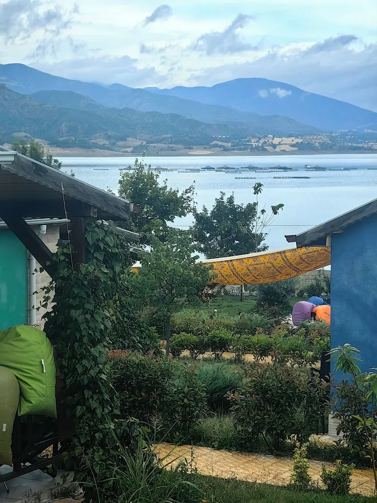 ALMUS ŞEHRİ SEFA BUNGALOV EVLERİ