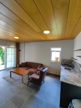 ALMUS ŞEHRİ SEFA BUNGALOV EVLERİ