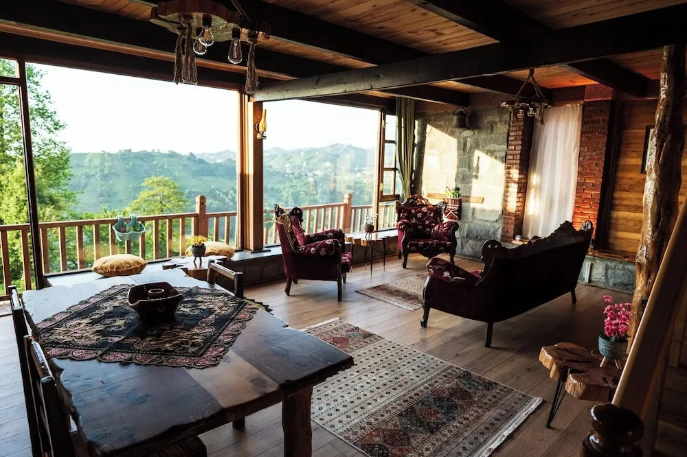 Classic Villa, Dağ Manzaralı