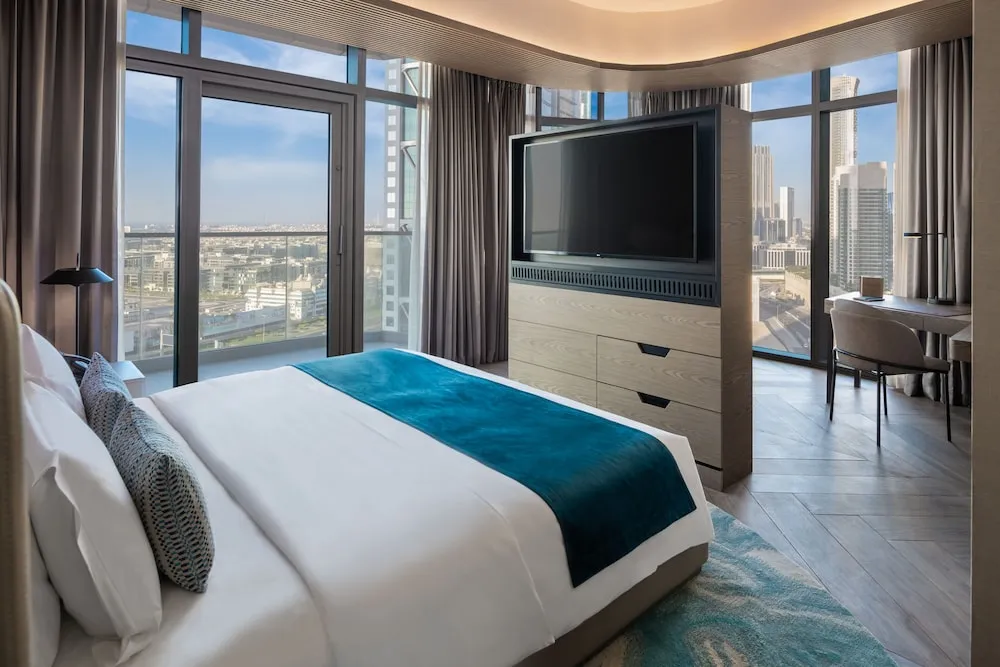 Paramount Suite